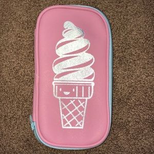 Pen case pencil case